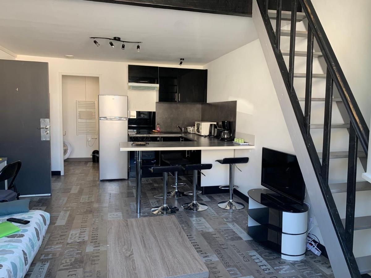 Appartement Tout Confort En Mezzanine A 20Mn A Pied Du Centre-Ville Avec Tv Et Wifi La Rochelle  Exteriér fotografie