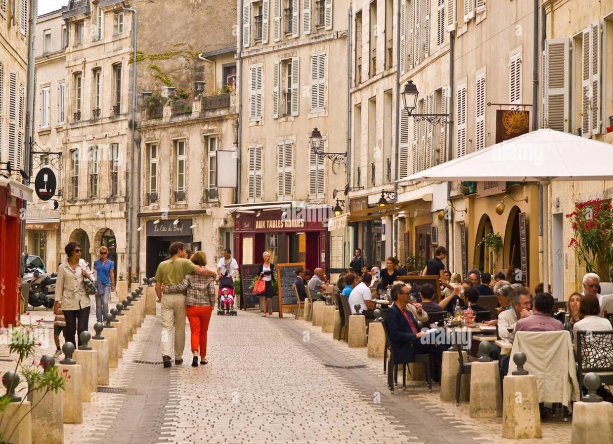 Appartement Tout Confort En Mezzanine A 20Mn A Pied Du Centre-Ville Avec Tv Et Wifi La Rochelle  Exteriér fotografie
